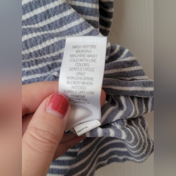 SO Crop Top Short Sleeve Shirt Large - Picture 5 of 7